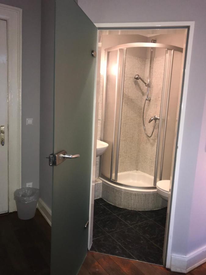 St. Pauli Lodge Townhouse Hamburg-Harburg Kamer foto